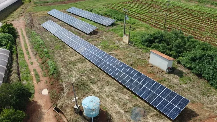 Sistema solar rural real instalado pela Sunpere